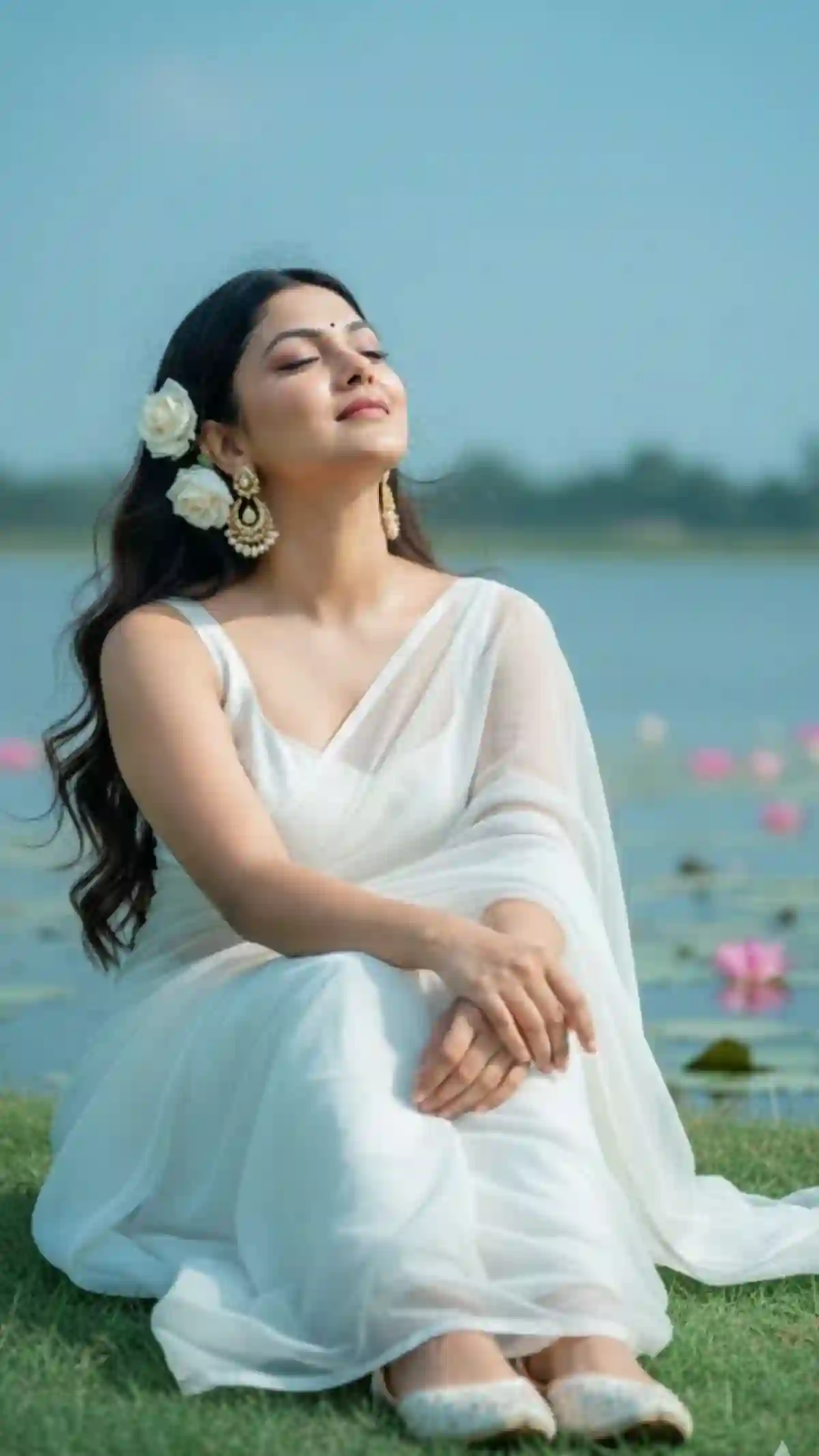 Dreamy Lotus Lake Portrait – Indian Saree Aesthetic Cinematic AI Prompt