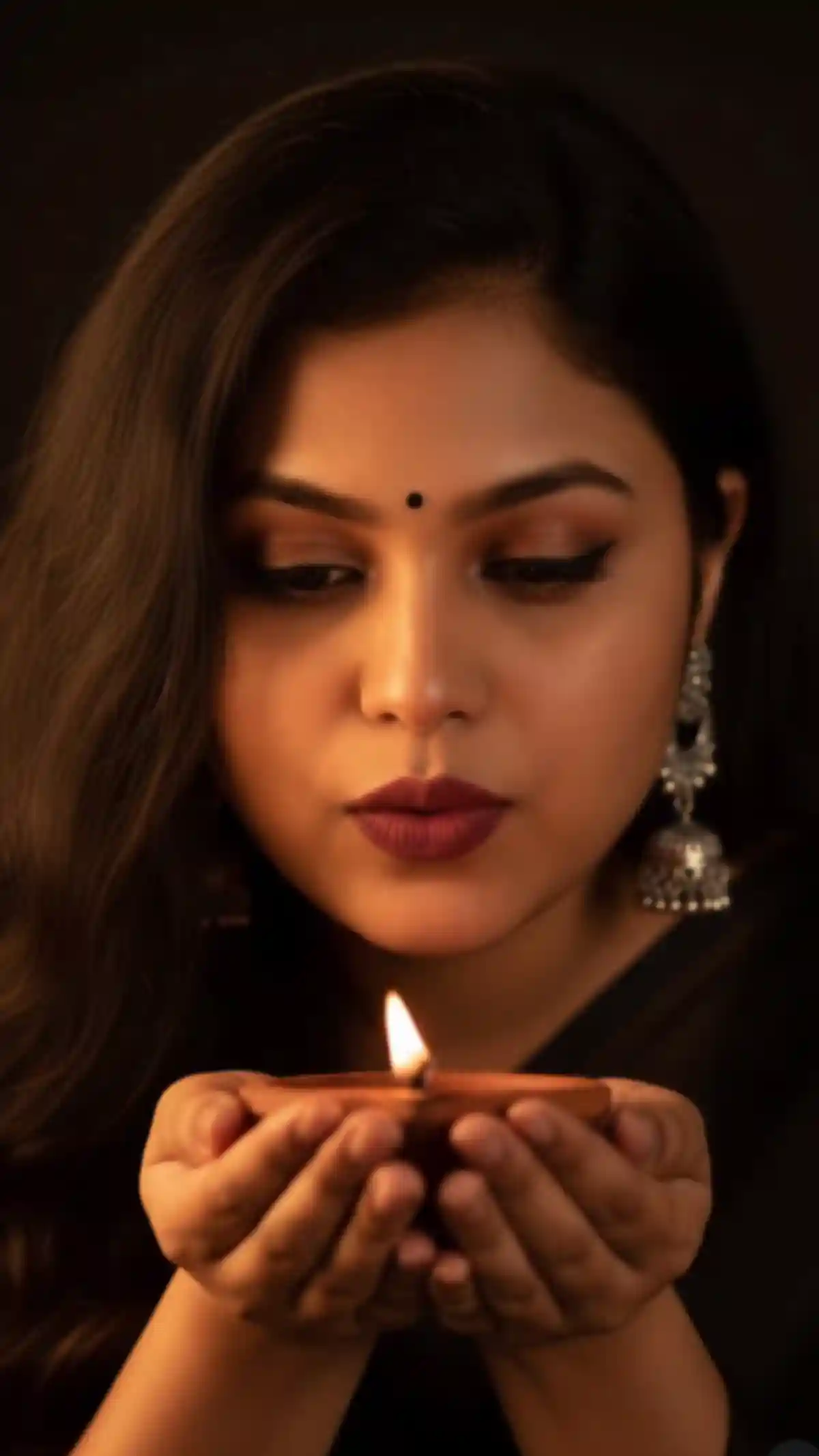 Ultra-Realistic Diwali AI Image Prompt | Indian Woman, Diyas & Golden Glow