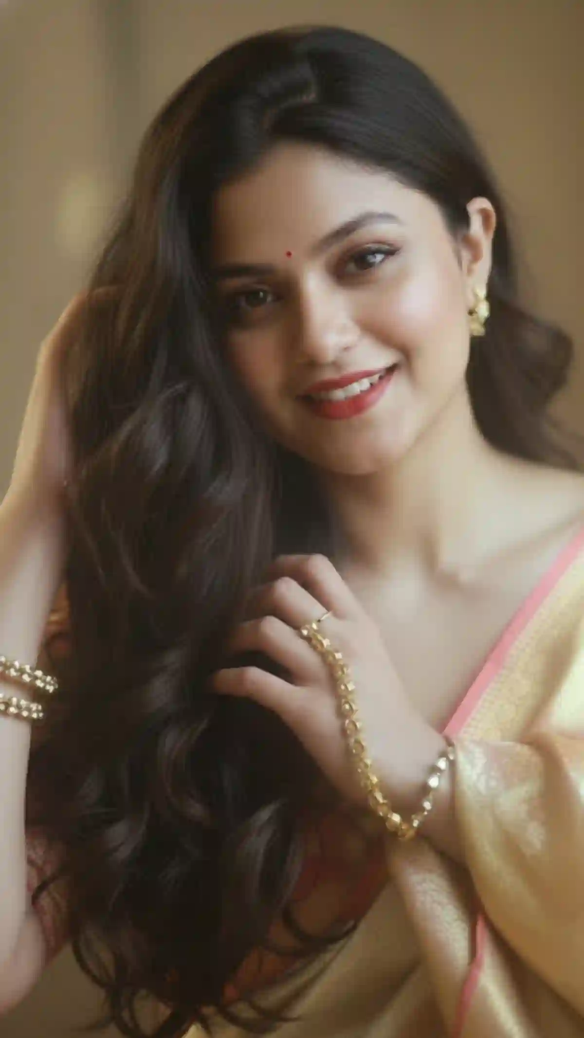 Ultra-Realistic Face Swap: Seamless AI Face Replacement with Perfect Skin Tone & Lighting Match